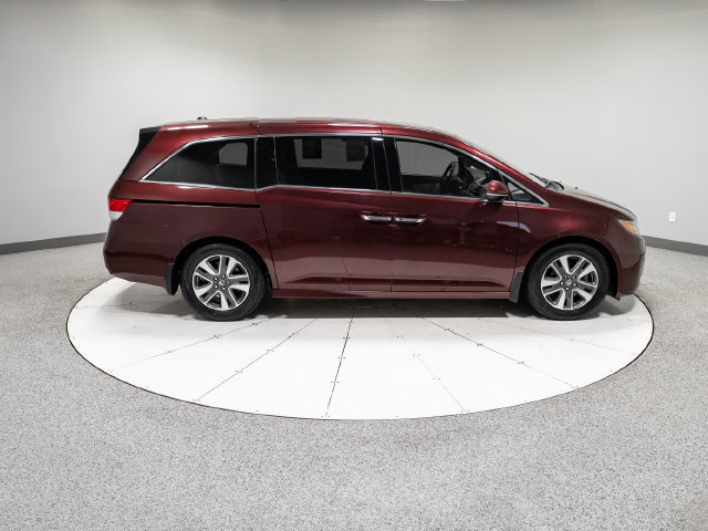 Used 2017 Honda Odyssey Touring Elite image 8