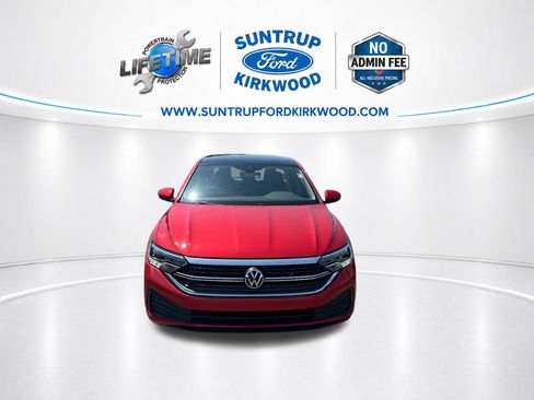 Used 2023 Volkswagen Jetta SE w/ Panoramic Sunroof Package FWD image 10