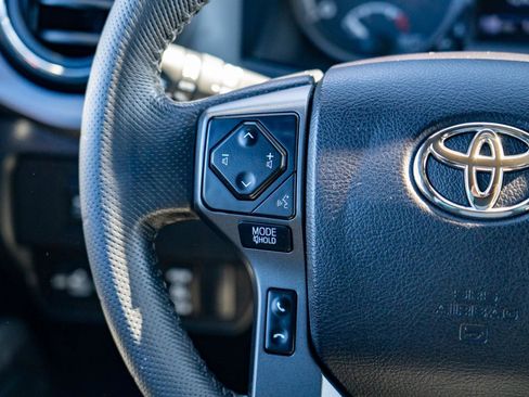 Used 2021 Toyota Tacoma TRD Off-Road w/ Technology Package AWD/4WD image 21