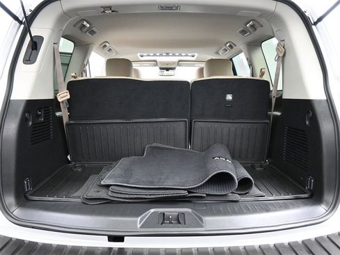 Used 2024 Nissan Armada SL w/ Captain's Chairs Package image 22