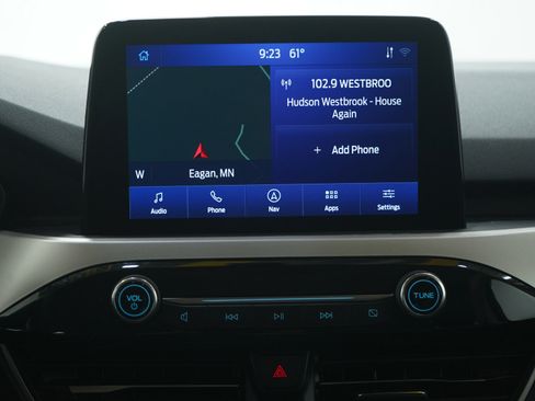 Used 2020 Ford Escape SEL image 18