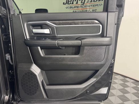 Used 2024 RAM 2500 Big Horn w/ Bed Utility Group AWD/4WD image 28
