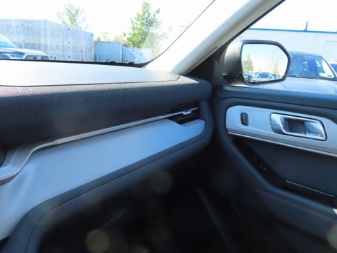 New 2026 Ford Explorer Active w/ Active Comfort Package image 11