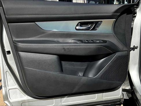 Certified 2025 Nissan Murano SL AWD/4WD image 20