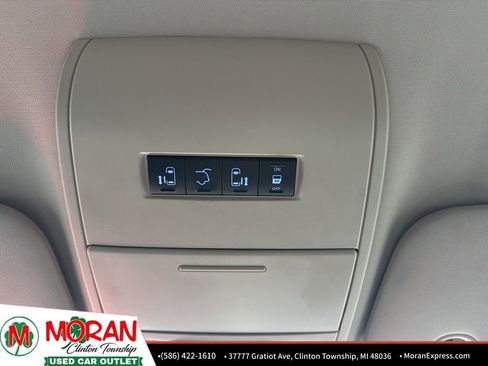 Used 2015 Dodge Grand Caravan SXT image 25