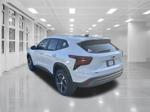 New 2026 Chevrolet Trax RS w/ Driver Confidence Package image 7