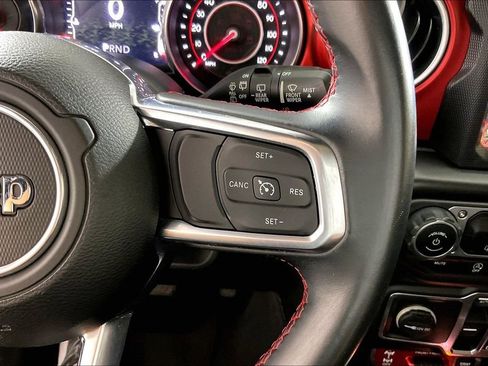 Used 2018 Jeep Wrangler Unlimited Rubicon AWD/4WD image 26