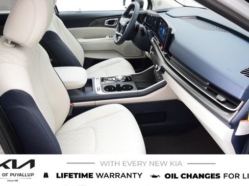New 2027 Kia Carnival SX FWD image 17