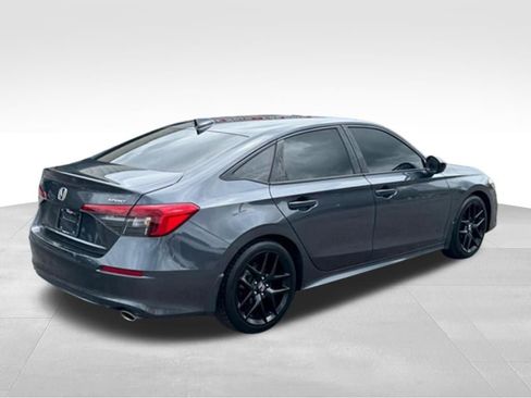 Used 2023 Honda Civic Sport image 6