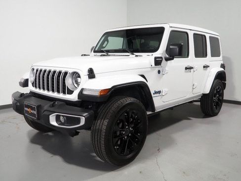 Used 2025 Jeep Wrangler Sahara 4xe w/ Safety Group AWD/4WD image 11