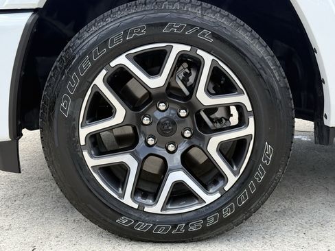 Used 2025 RAM 1500 Laramie w/ Sport Appearance Package AWD/4WD image 13