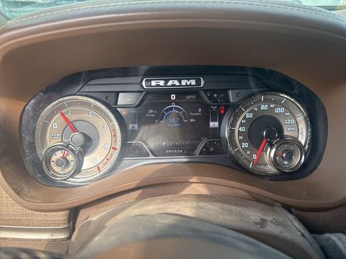 Used 2022 RAM 3500 Limited AWD/4WD image 10