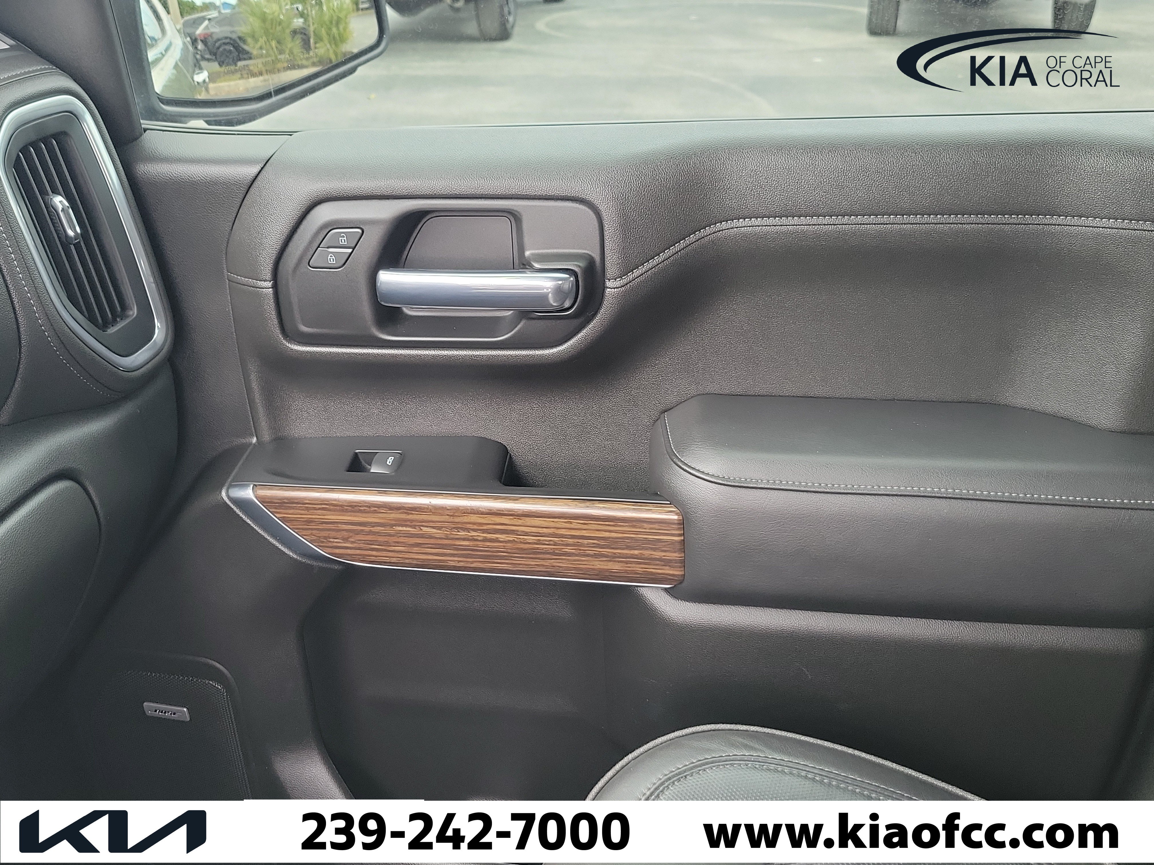 Used 2022 Chevrolet Silverado 1500 High Country w/ Z71 Off-Road Package AWD/4WD image 27