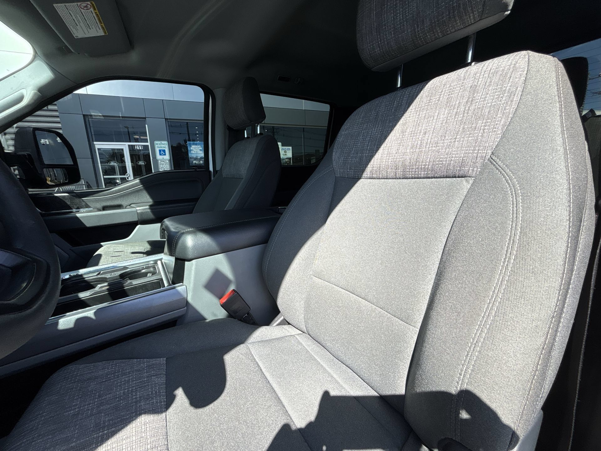 Used 2023 Ford F250 XLT w/ Black Appearance Package AWD/4WD image 12
