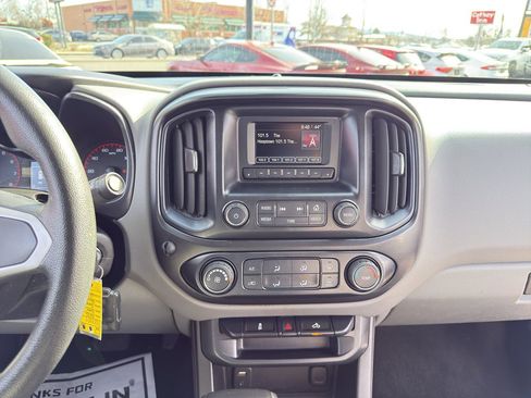 Used 2016 GMC Canyon 4x4 Extended Cab w/ Convenience Package image 17