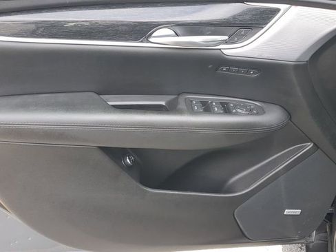 Certified 2021 Cadillac XT5 Premium Luxury image 16