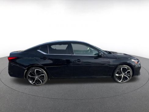 Used 2025 Nissan Altima 2.5 SR image 16