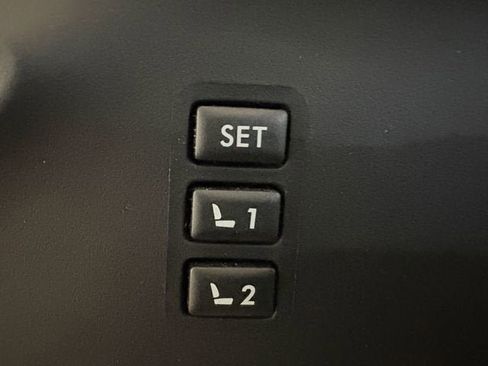 Used 2020 Subaru Ascent Limited w/ Popular Package #2A image 7