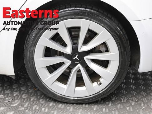Used 2022 Tesla Model 3 Long Range AWD/4WD image 8