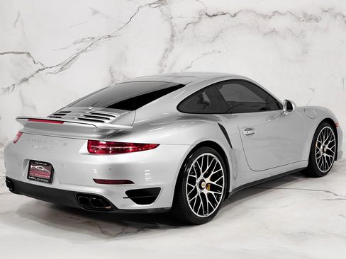 Used 2014 Porsche 911 Turbo S image 7