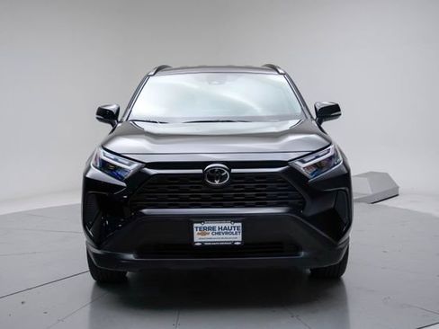 Used 2025 Toyota RAV4 XLE AWD/4WD image 12