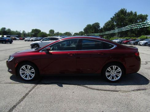 Used 2015 Chrysler 200 Limited w/ Spring Special Group FWD image 4