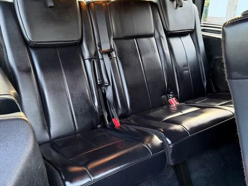 Used 2016 Ford Expedition Platinum image 13