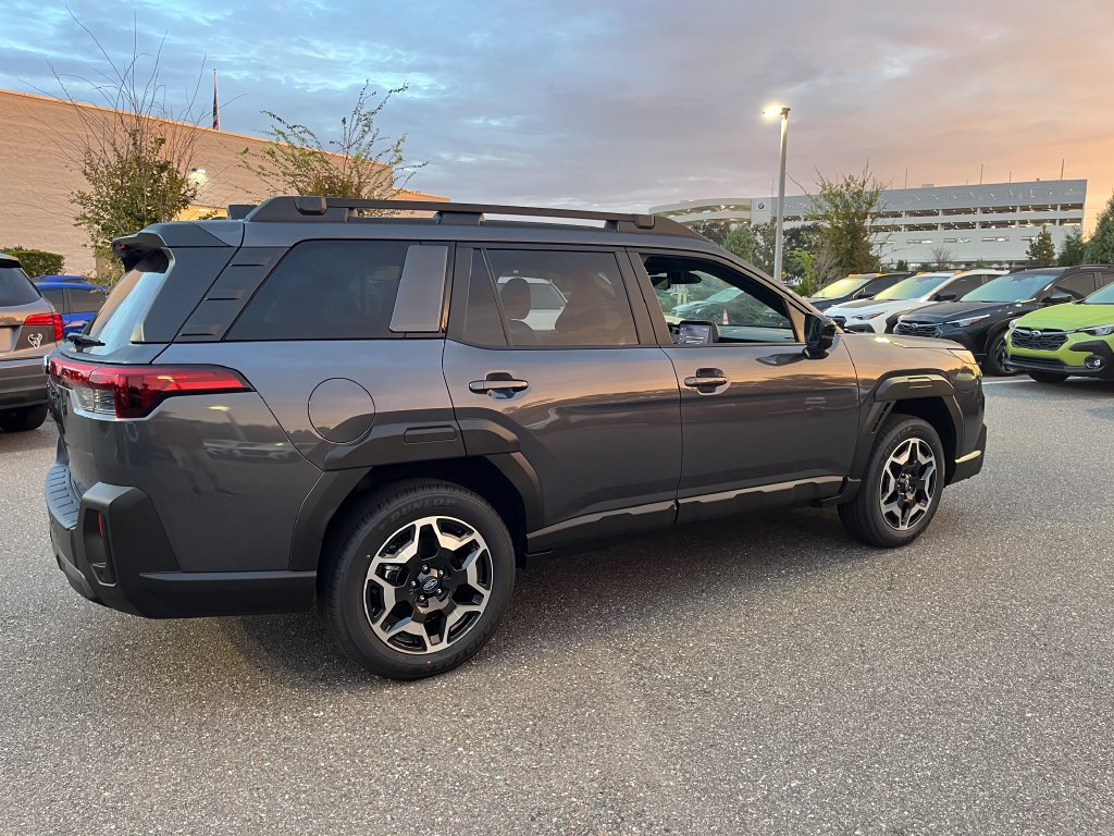 New 2026 Subaru Outback Touring AWD/4WD image 7