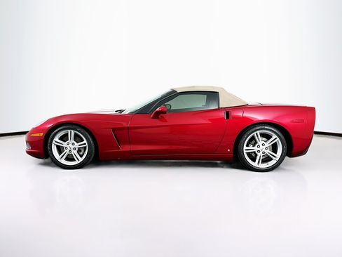 Used 2008 Chevrolet Corvette Convertible w/ Preferred Equipment Group RWD image 4