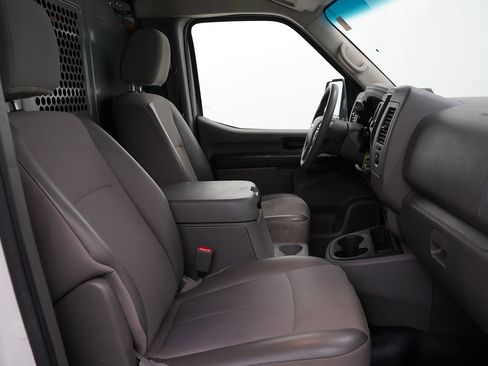 Used 2021 Nissan NV 2500 SV w/ Navigation Package image 12