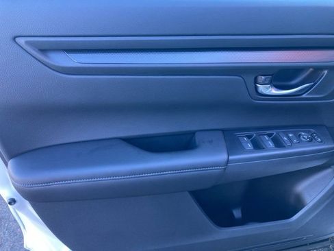 Certified 2025 Honda CR-V EX image 23