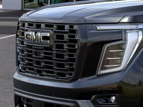 New 2026 GMC Yukon Denali Ultimate AWD/4WD image 13