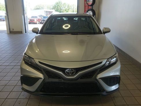 Used 2024 Toyota Camry SE FWD image 12