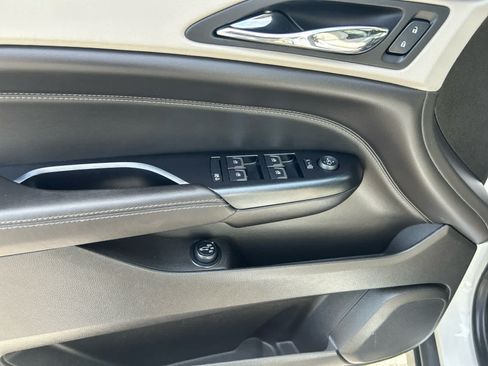 Used 2014 Cadillac SRX Luxury AWD/4WD image 10
