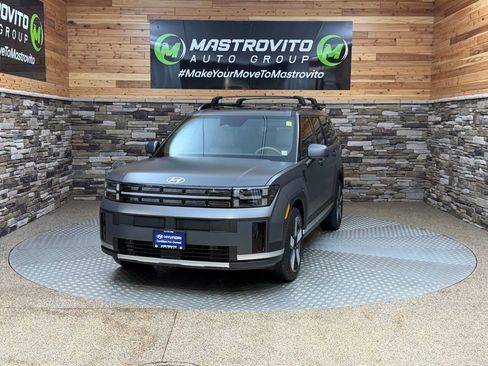 Used 2025 Hyundai Santa Fe Limited image 9