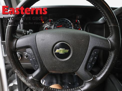 Used 2020 Chevrolet Express 3500 w/ Driver Convenience Package RWD image 10