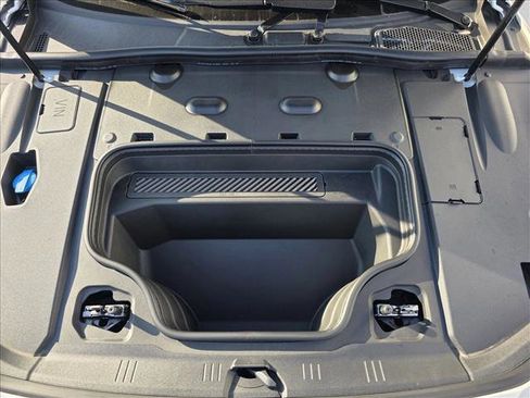 New 2025 Audi A6 e-tron Premium Plus image 21