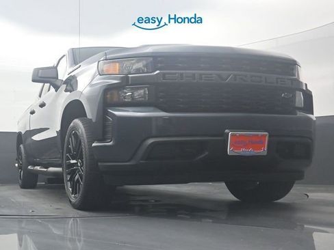 Used 2020 Chevrolet Silverado 1500 Custom w/ Custom Value Package AWD/4WD image 27