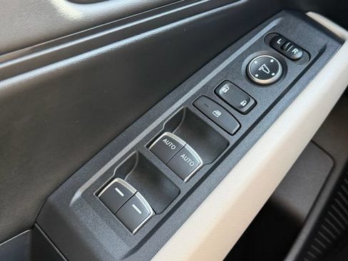 Certified 2025 Honda Accord SE image 30