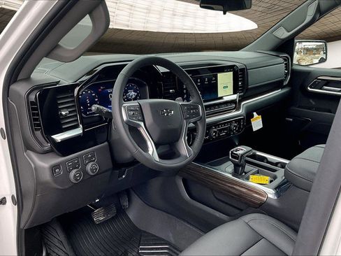 New 2026 Chevrolet Silverado 1500 LT Trail Boss w/ Convenience Package II image 8