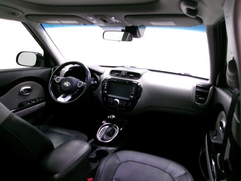 Used 2018 Kia Soul + w/ + Primo LIT Package image 3