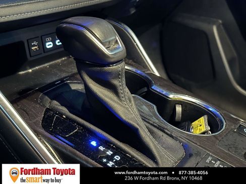 Used 2023 Toyota Highlander Limited image 29