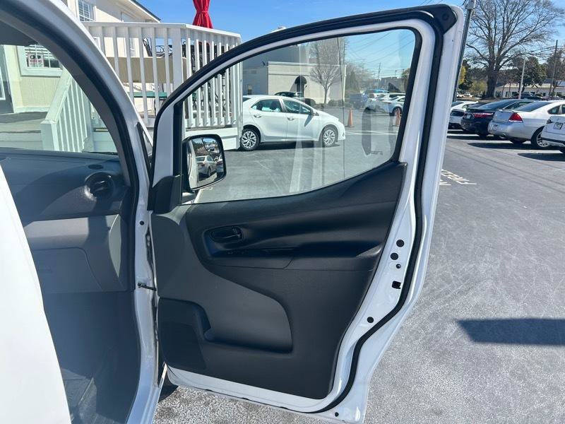 Used 2021 Nissan NV200 S w/ Back Door Glass Package FWD image 19
