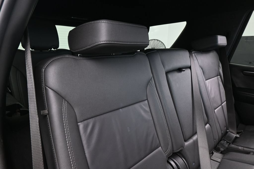 Used 2025 Chevrolet Tahoe Z71 AWD/4WD image 44
