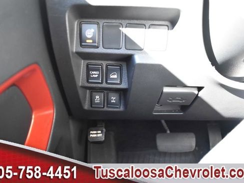 Used 2024 Nissan Frontier PRO-4X w/ Technology Package image 36