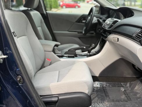 Used 2016 Honda Accord LX image 15