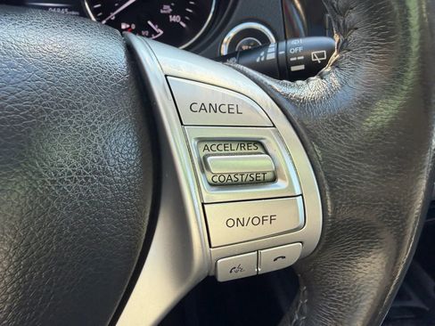 Used 2014 Nissan Rogue SL w/ SL Premium Package image 21