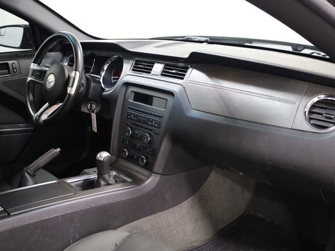 Used 2014 Ford Mustang Coupe RWD image 6