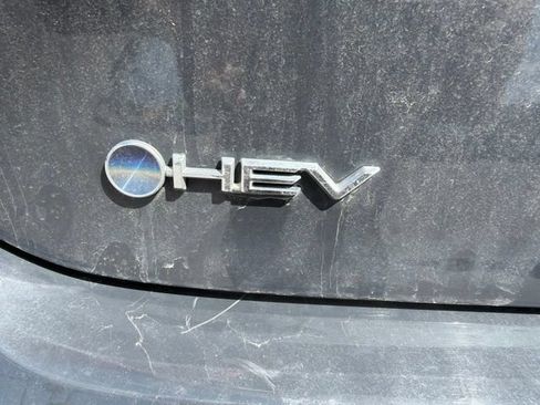 Used 2025 Toyota Camry LE FWD image 24