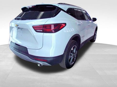 Used 2024 Chevrolet Blazer LT w/ Convenience Package image 3